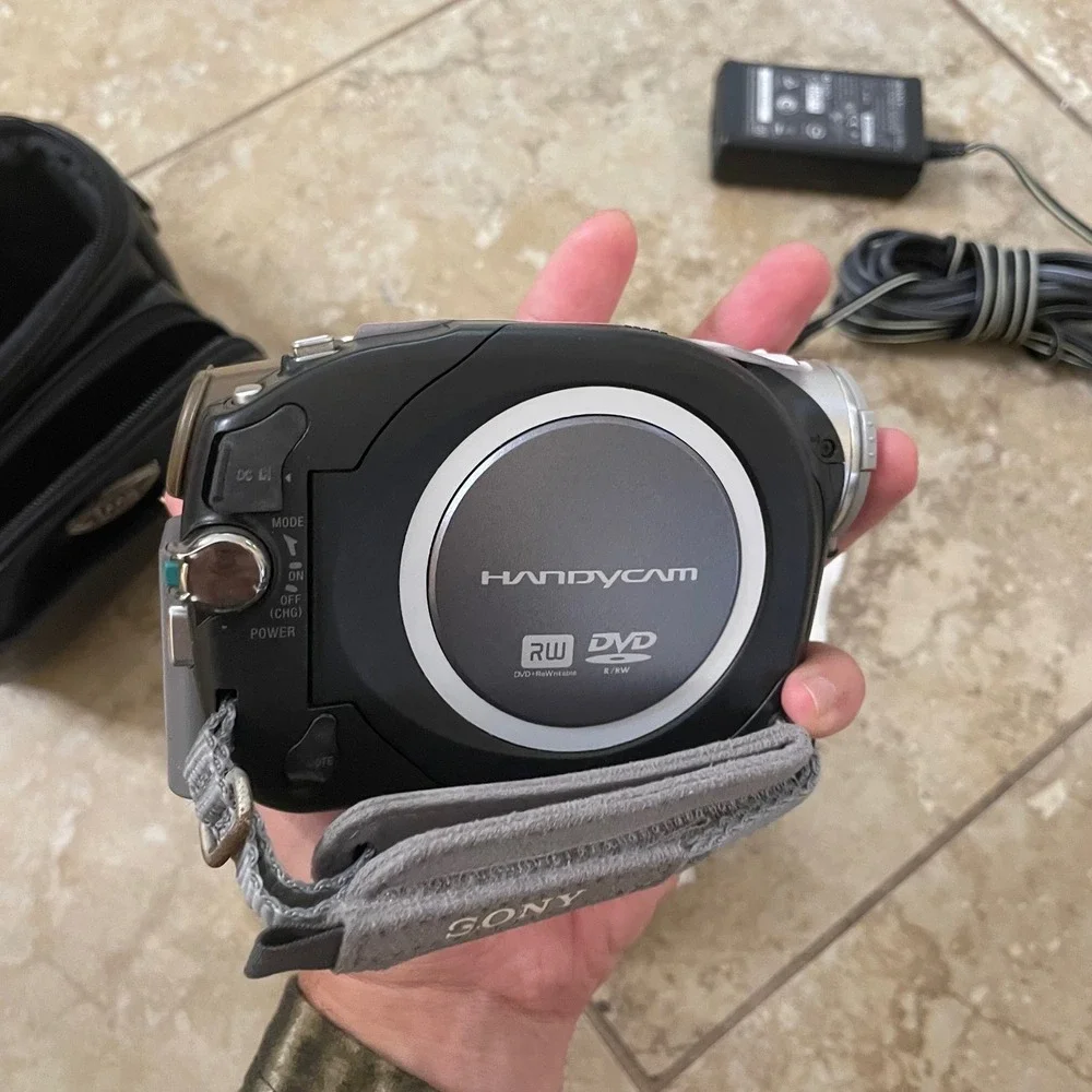 Sony Handycam DCR-DVD92 NTSC Camcorder 20x Optical Zoom Silver with Accessories